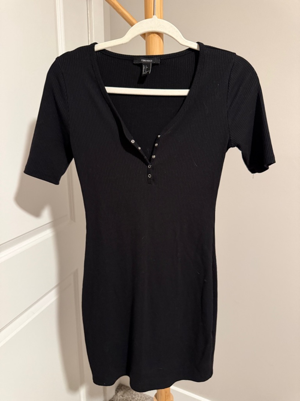Forever 21 Black Ribbed Henley Top